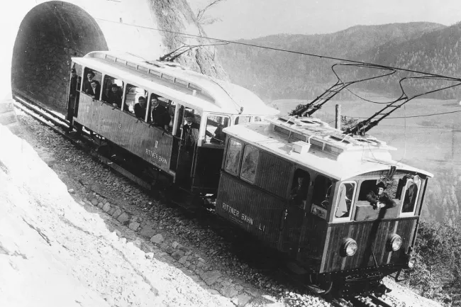 Geführte Wanderung entlang der historischen Zahnradbahntrasse
